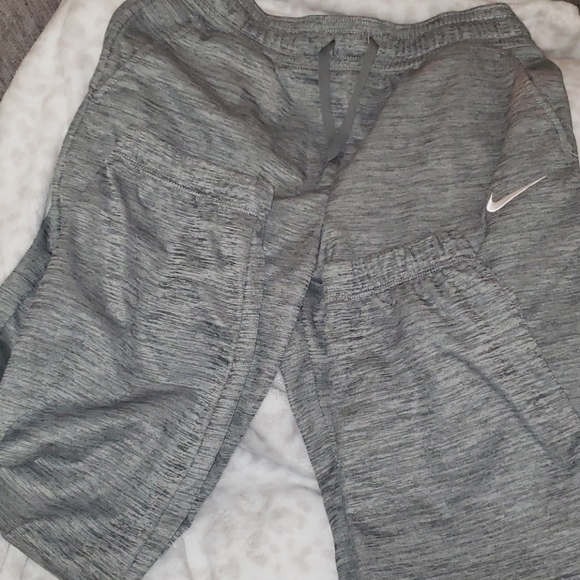 Nike Sweatpants - Picture 2 of 3